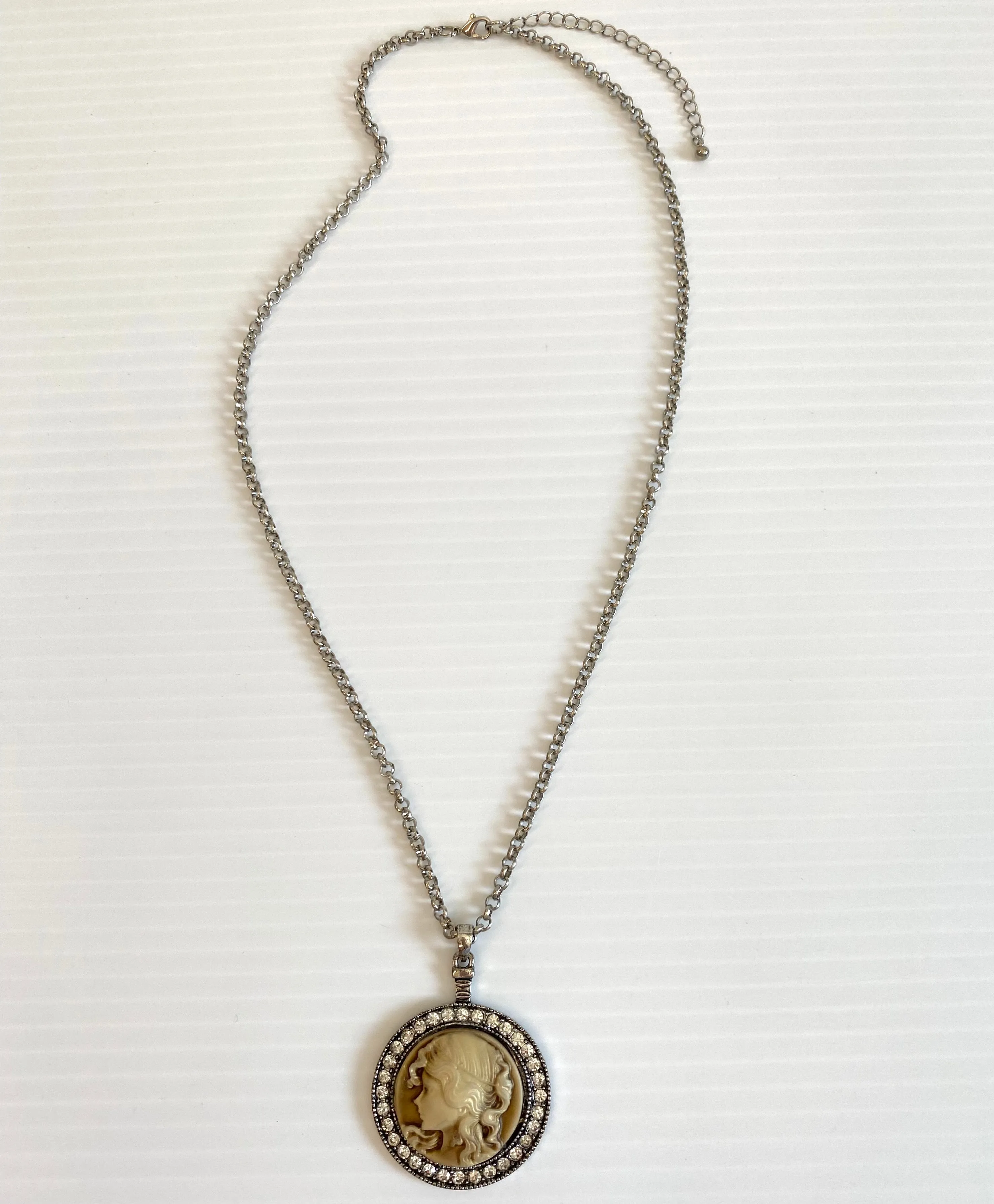 Fashion Accessories - Woman Necklace
