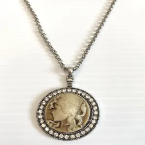 Fashion Accessories - Woman Necklace